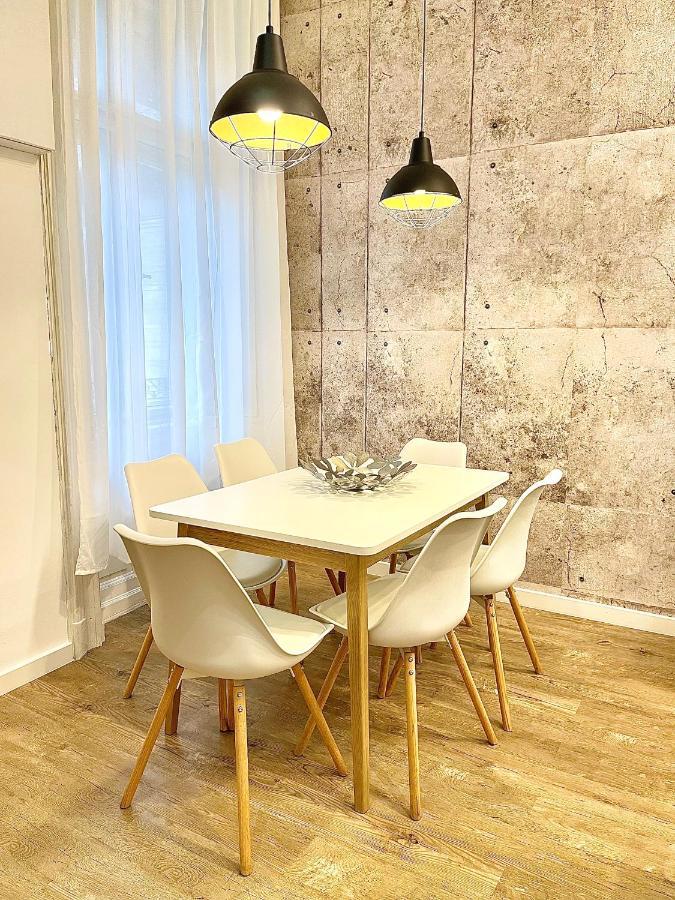 Dream Design Apartment - 3 Bedrooms & Finn Sauna Budapest Luaran gambar