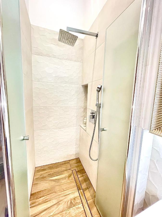 Dream Design Apartment - 3 Bedrooms & Finn Sauna Budapest Luaran gambar