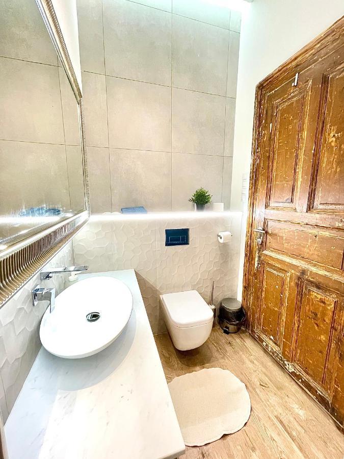 Dream Design Apartment - 3 Bedrooms & Finn Sauna Budapest Luaran gambar
