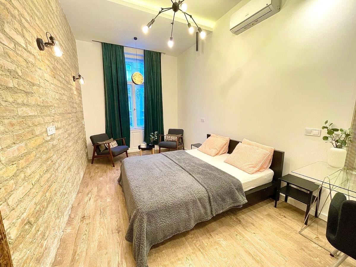 Dream Design Apartment - 3 Bedrooms & Finn Sauna Budapest Luaran gambar